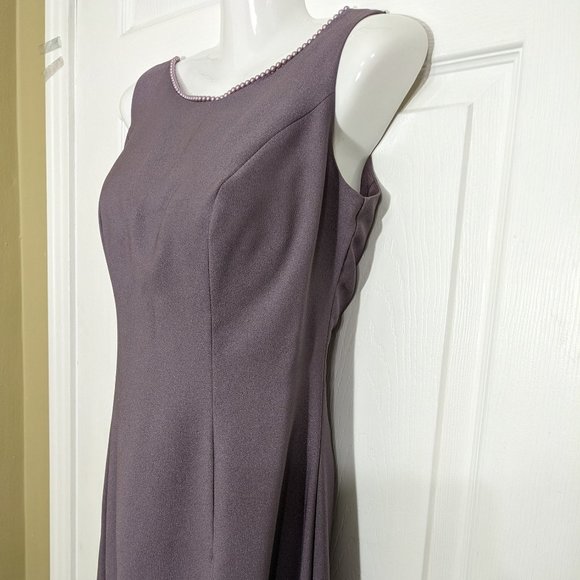 Watters & Watters Heather Sleeveless Faux Pearl Neckline Maxi Formal Dress - 6 - Picture 5 of 15
